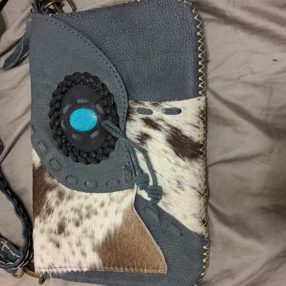 P&G Collection Genuine Leather Gray Cowhide Crossbody. New With Tags